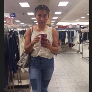 Meet your Posher, Fatima